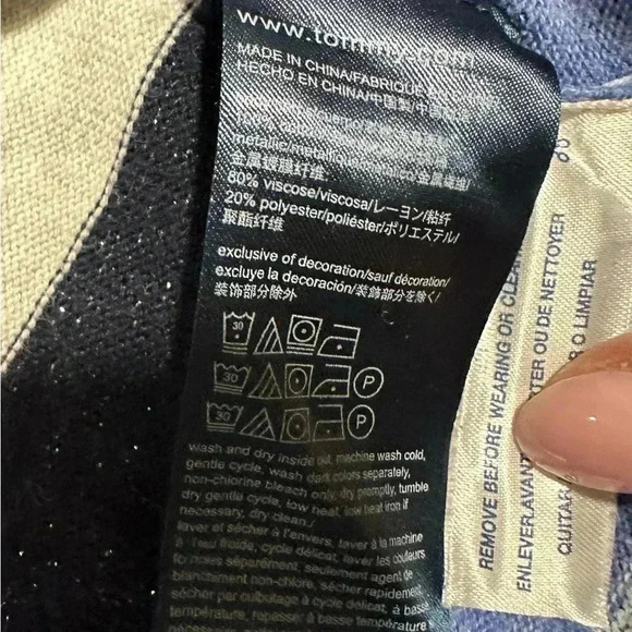 Tommy Hilfiger Women’s Striped Blue V-neck Sweater - Picture 8 of 11